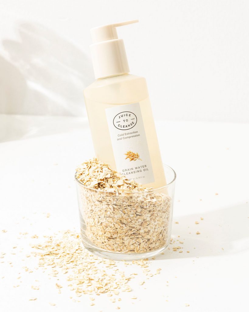 Grain Water Cleansing Oil Juice to Cleanse Aceite desmaquillante con superfoods: avena